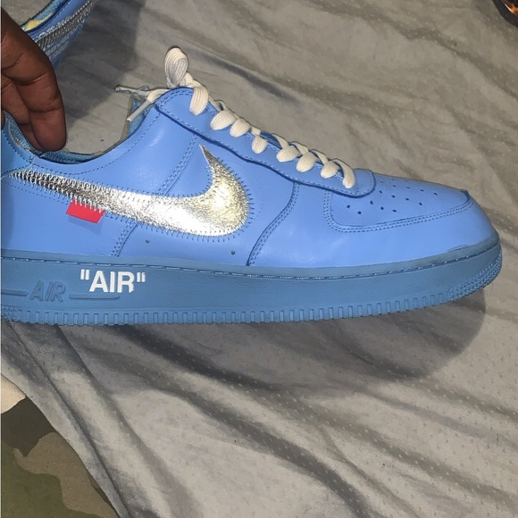 Beat up conditions & Without soul of shoe 
Willing to Lowball DM Me! Lowest $700